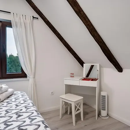 Holiday home House Tjasa
