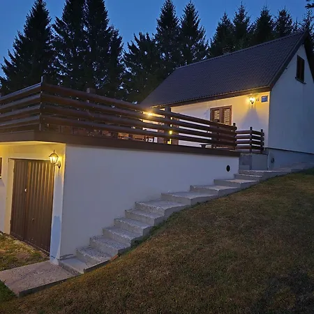 House Tjasa Сasa de vacaciones Lokve
